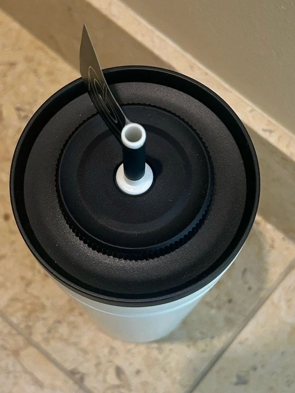 Starbucks NWT Vacuum Insulated White Travel Tumbler with Black Straw Lid 24 Oz